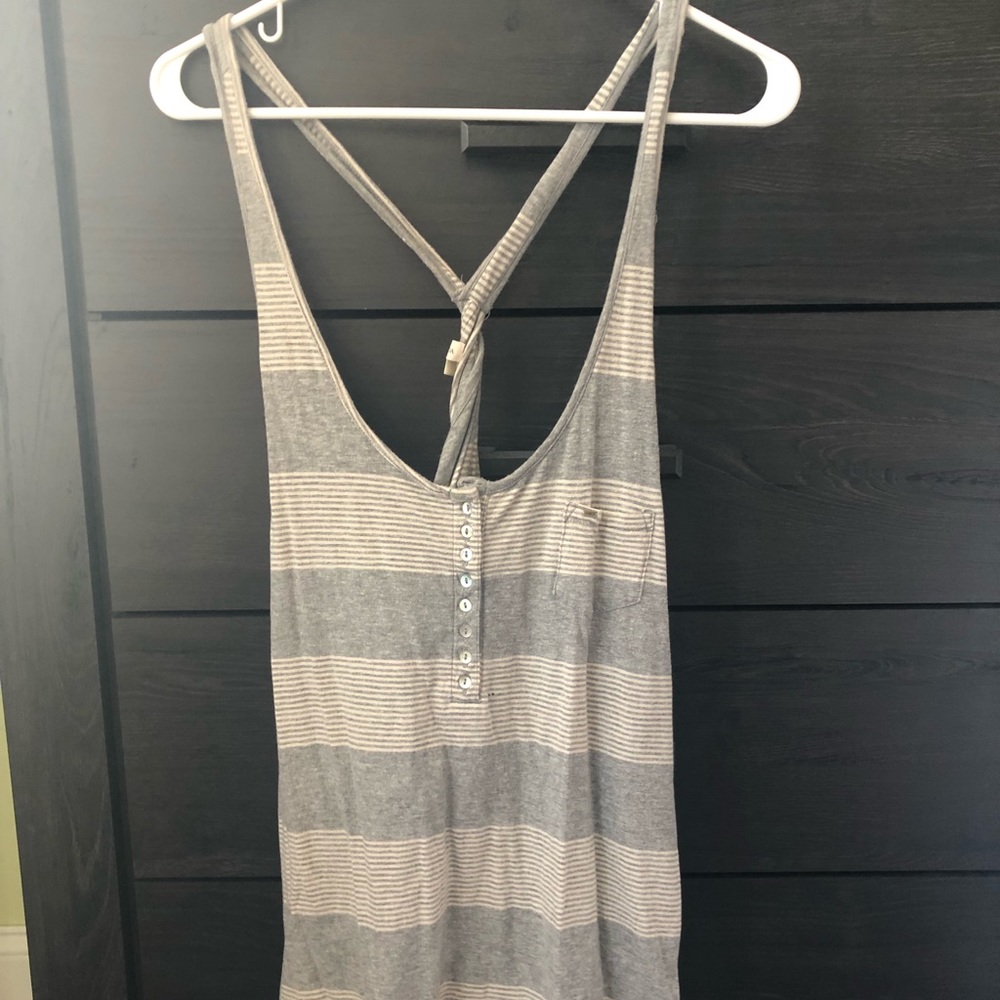 Obey Propaganda tank